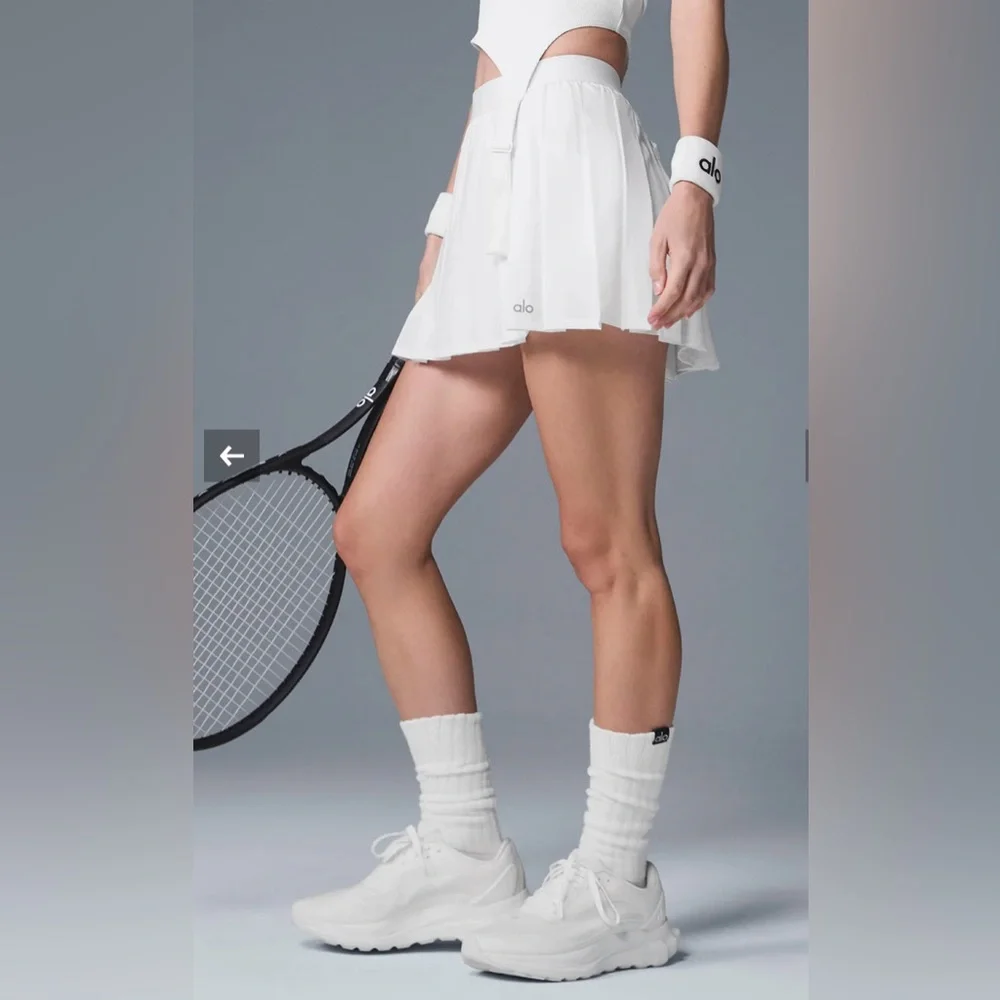 NWT Alo Yoga Varsity Tennis Skirt in White Shorts Underneath Size L